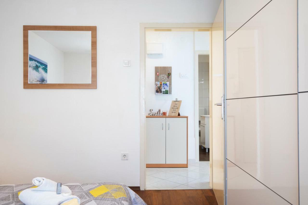 Castropola Apartment Exterior photo