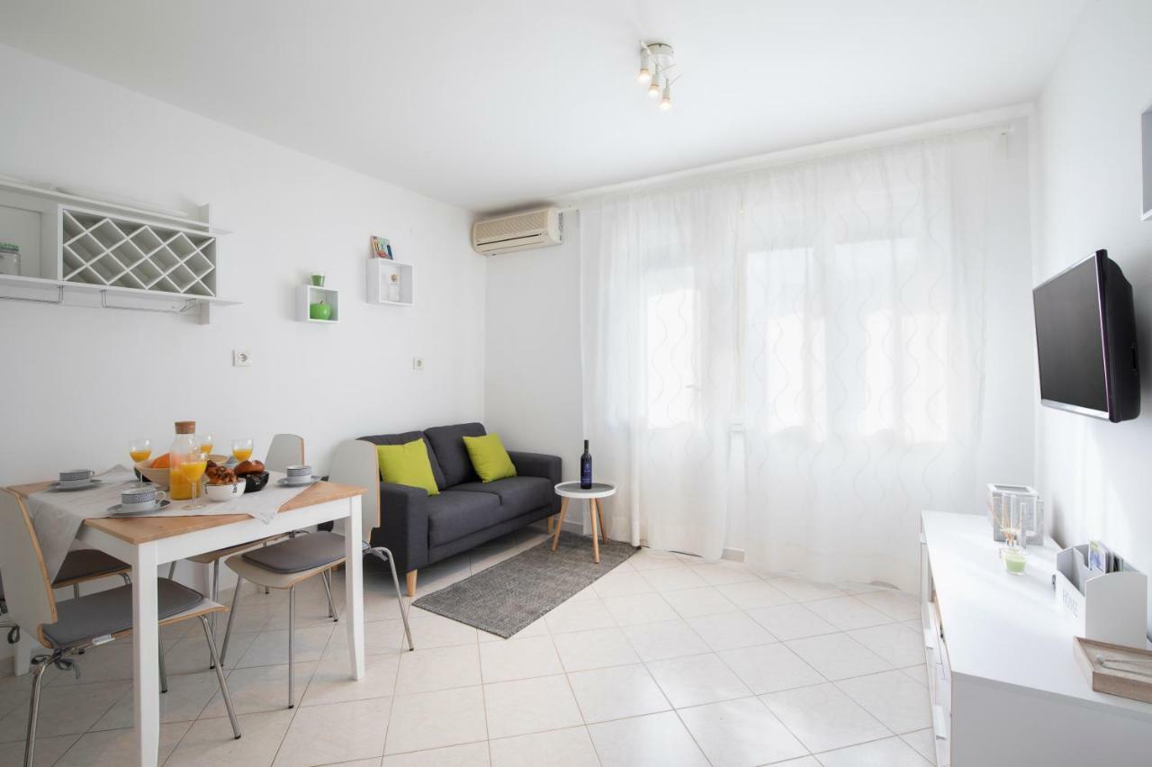 Castropola Apartment Exterior photo